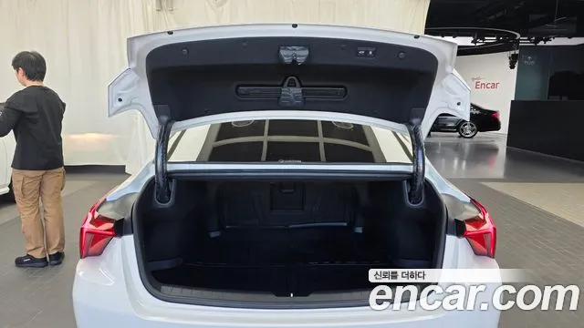 Kia K8 Hybrid — Фото автомобиля 26