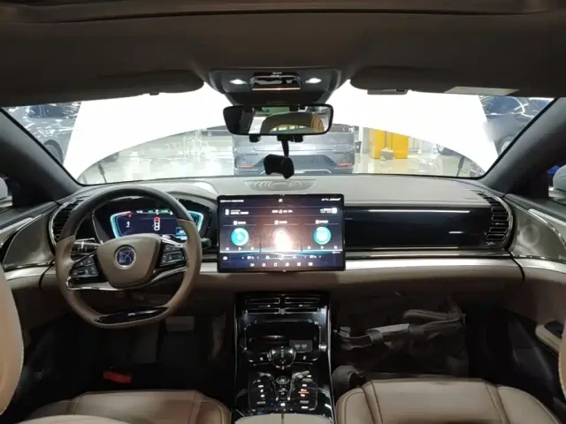 BYD Han — Фото автомобиля 5