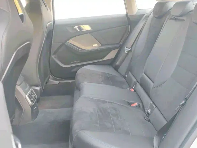 BMW 2 Series — Фото автомобиля 12