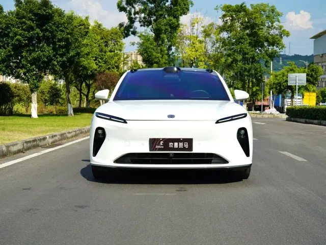 Nio ET5 Touring — Фото автомобиля 2