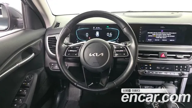 Kia Seltos Новый Seltos Бензин 2.0 2WD — Фото автомобиля 13