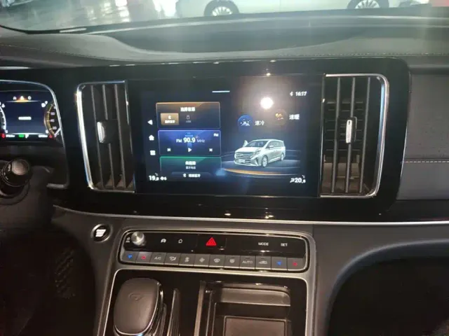 GAC Trumpchi M8 — Фото автомобиля 12