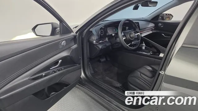 Hyundai Avante CN7 — Фото автомобиля 15