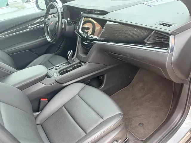 Cadillac XT6 — Фото автомобиля 12