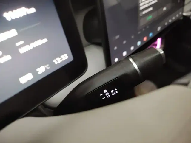 Leapmotor B10 — Фото автомобиля 13