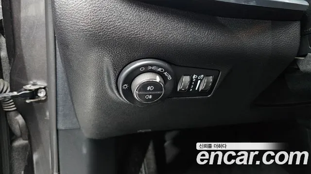 Jeep Compass — Фото автомобиля 29