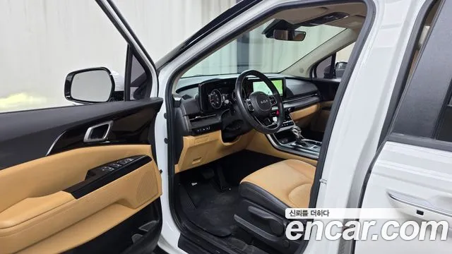 Kia Carnival — Фото автомобиля 15