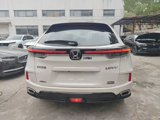 Honda UR-V — Фото автомобиля 5