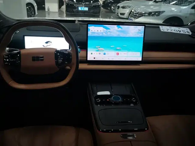 Geely Galaxy Xingyao 8 — Фото автомобиля 12