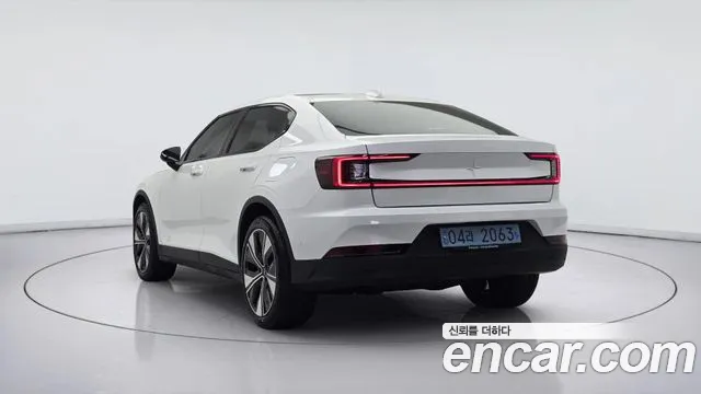 Polestar 2 — Фото автомобиля 2
