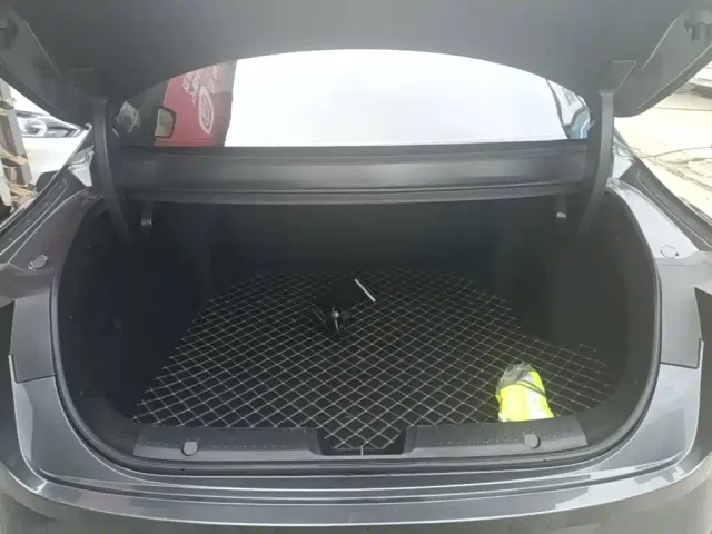 Changan Qiyuan A05 — Фото автомобиля 18