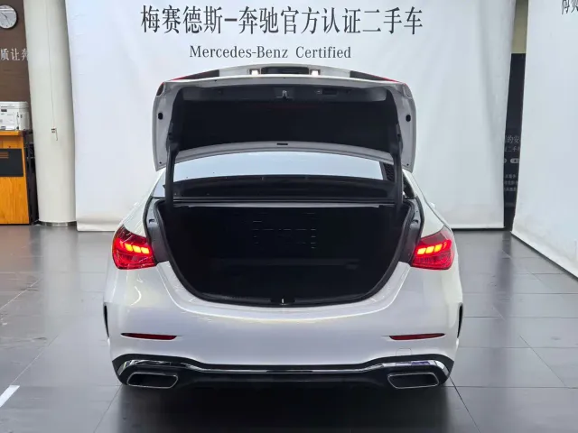 Mercedes-Benz C-Class — Фото автомобиля 6