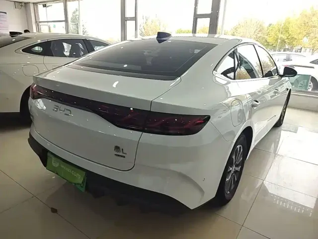 BYD Qin L — Фото автомобиля 6