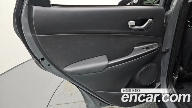 Hyundai Kona — Фото автомобиля 14