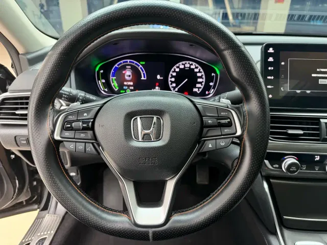 Honda Accord — Фото автомобиля 11