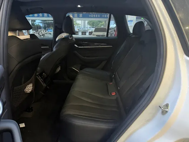 Geely Xingyue L — Фото автомобиля 8