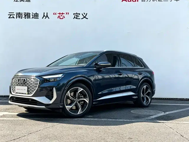 Фотография автомобиля — Audi Q4 e-tron