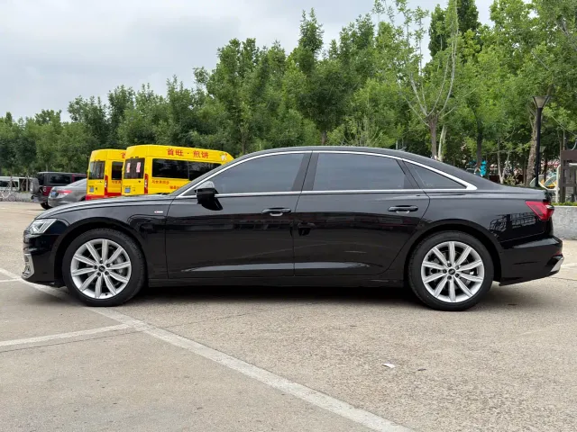 Audi A6L — Фото автомобиля 3