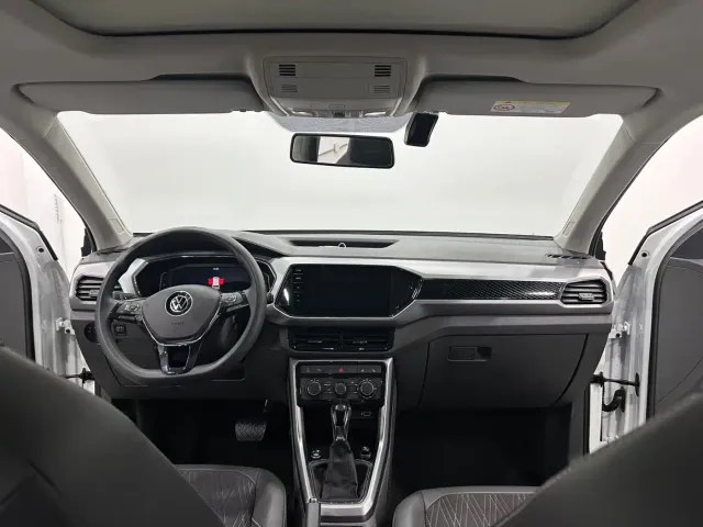 Volkswagen T-Cross — Фото автомобиля 5