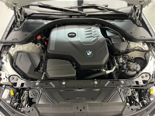BMW 3 Series — Фото автомобиля 16