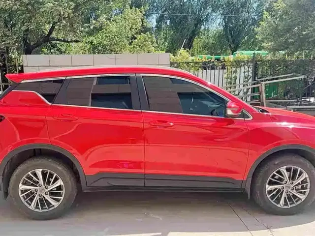 Geely Binyue — Фото автомобиля 13