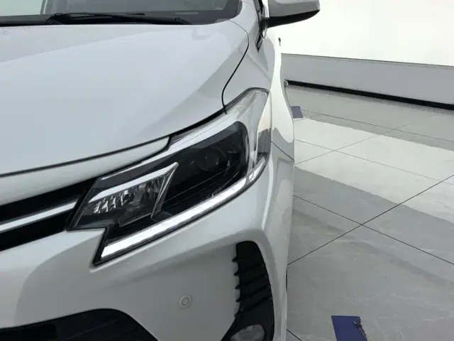 Toyota Vios — Фото автомобиля 5