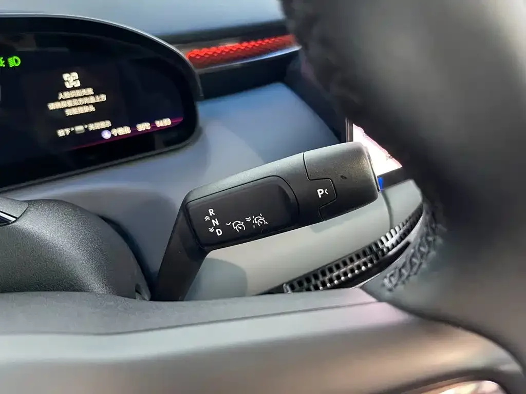 ZEEKR Zeekr MIX 2025 Long Range Intelligent Driving Edition — Фото автомобиля 30