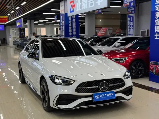 Mercedes-Benz C-Class — Фото автомобиля 3
