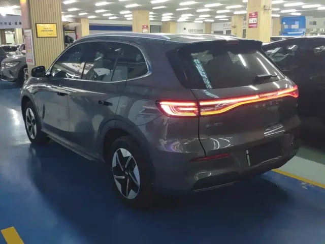 Geely Galaxy E5 — Фото автомобиля 4