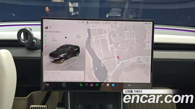 Tesla Model Y — Фото автомобиля 14