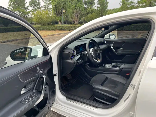 Mercedes-Benz A-Class — Фото автомобиля 5