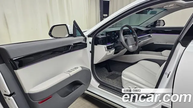 Hyundai Grandeur GN7 — Фото автомобиля 15