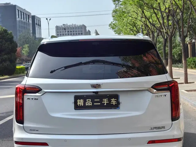 Cadillac XT6 — Фото автомобиля 30