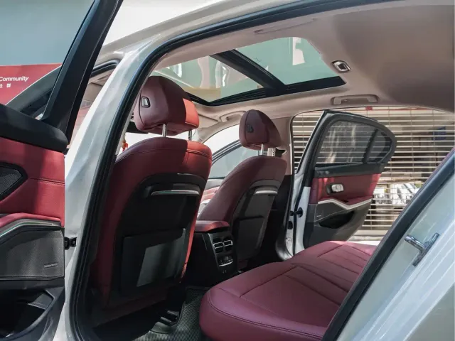 BMW 3 Series — Фото автомобиля 24