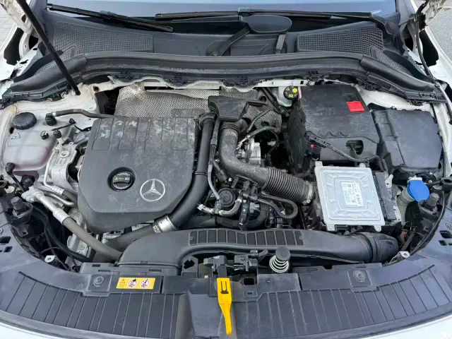 Mercedes-Benz GLA-Class — Фото автомобиля 14