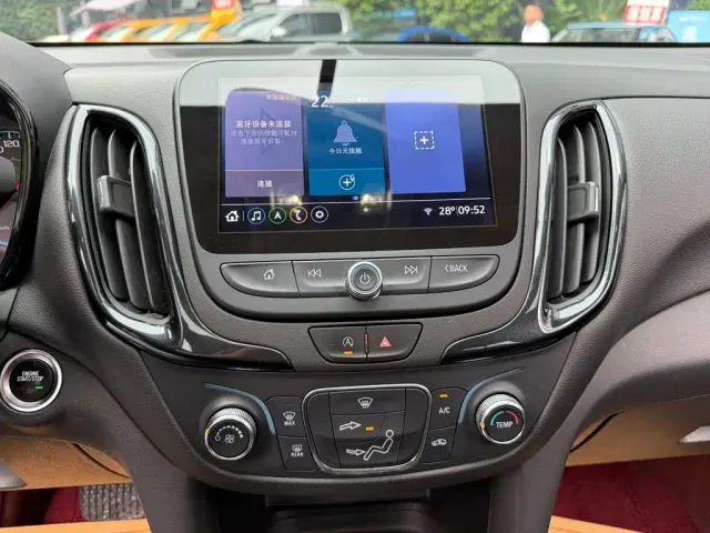 Chevrolet Equinox — Фото автомобиля 10