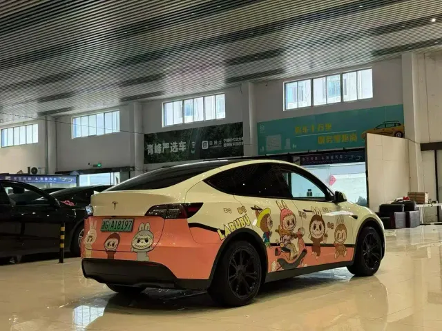 Tesla Model Y — Фото автомобиля 4