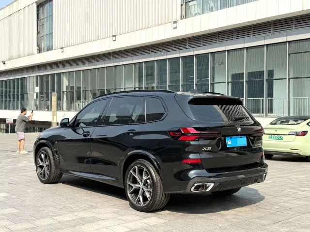 BMW X5 — Фото автомобиля 4