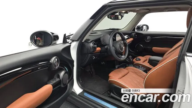 MINI Cooper — Фото автомобиля 9