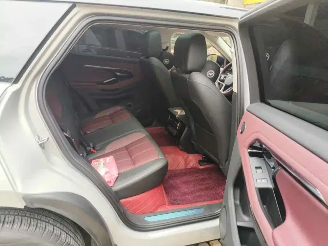 Land Rover Range Rover Evoque — Фото автомобиля 11