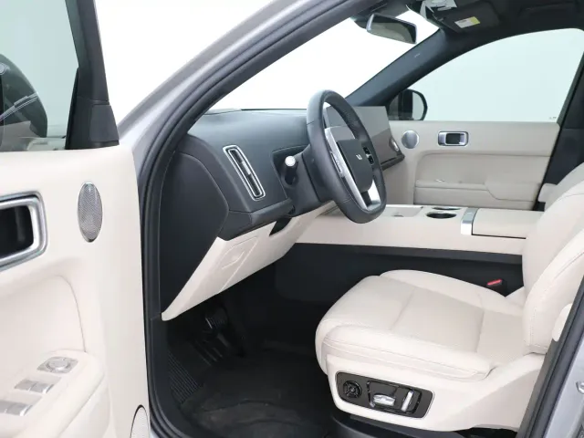Li Auto L7 — Фото автомобиля 6