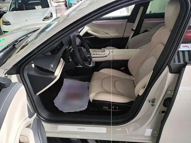 Xiaomi SU7 — Фото автомобиля 15