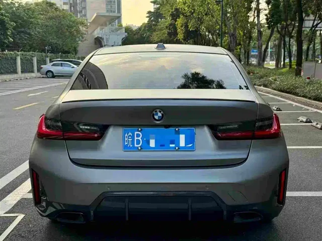 BMW 3 Series — Фото автомобиля 5