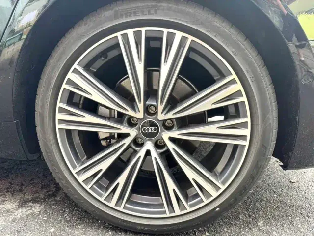 Audi A6L — Фото автомобиля 4