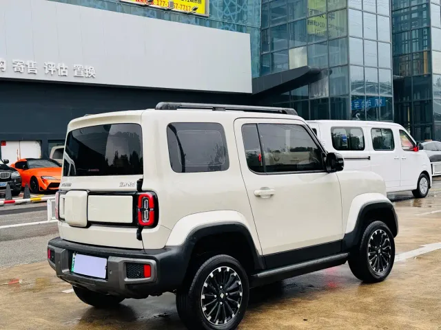 Baojun Yep — Фото автомобиля 11