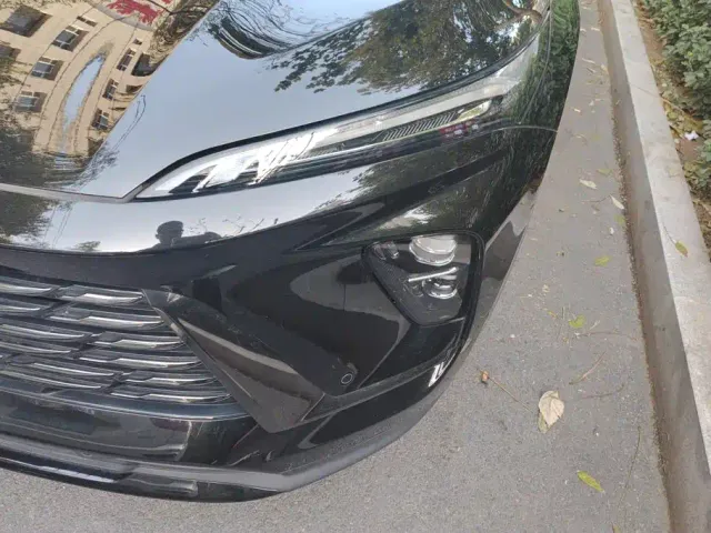 Buick Envision Plus — Фото автомобиля 5