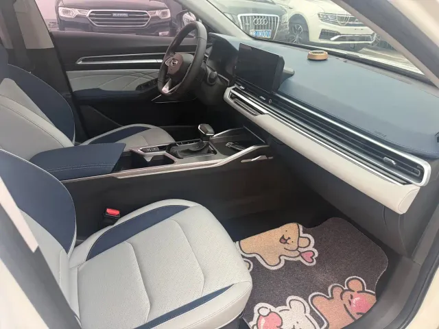 Geely Emgrand — Фото автомобиля 4