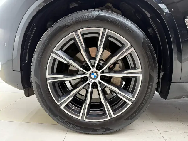 BMW X5 — Фото автомобиля 21