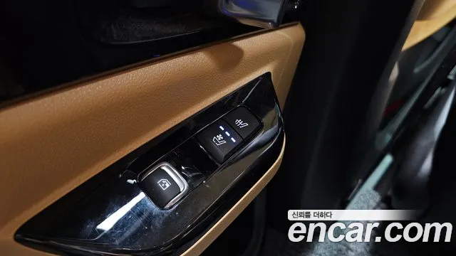 Kia Canival Carnival 4 поколение Дизель 7 мест Signature — Фото автомобиля 25
