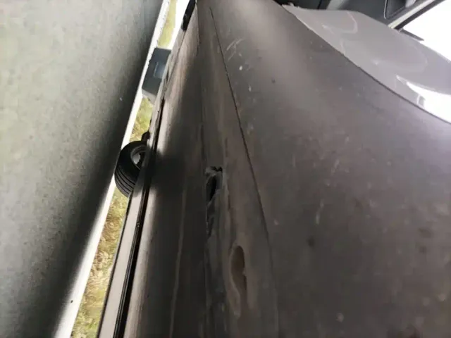 Tesla Model Y — Фото автомобиля 21